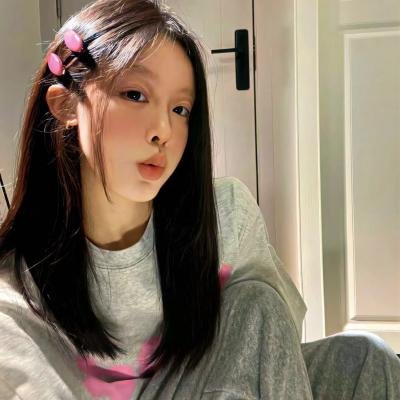 人工情报海报